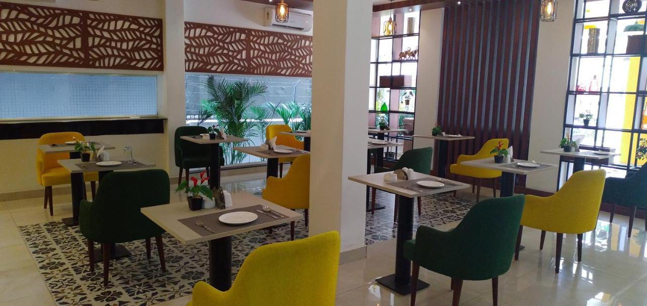Regenta Inn Indiranagar By Royal Orchid Hotels Bangalore Exteriör bild